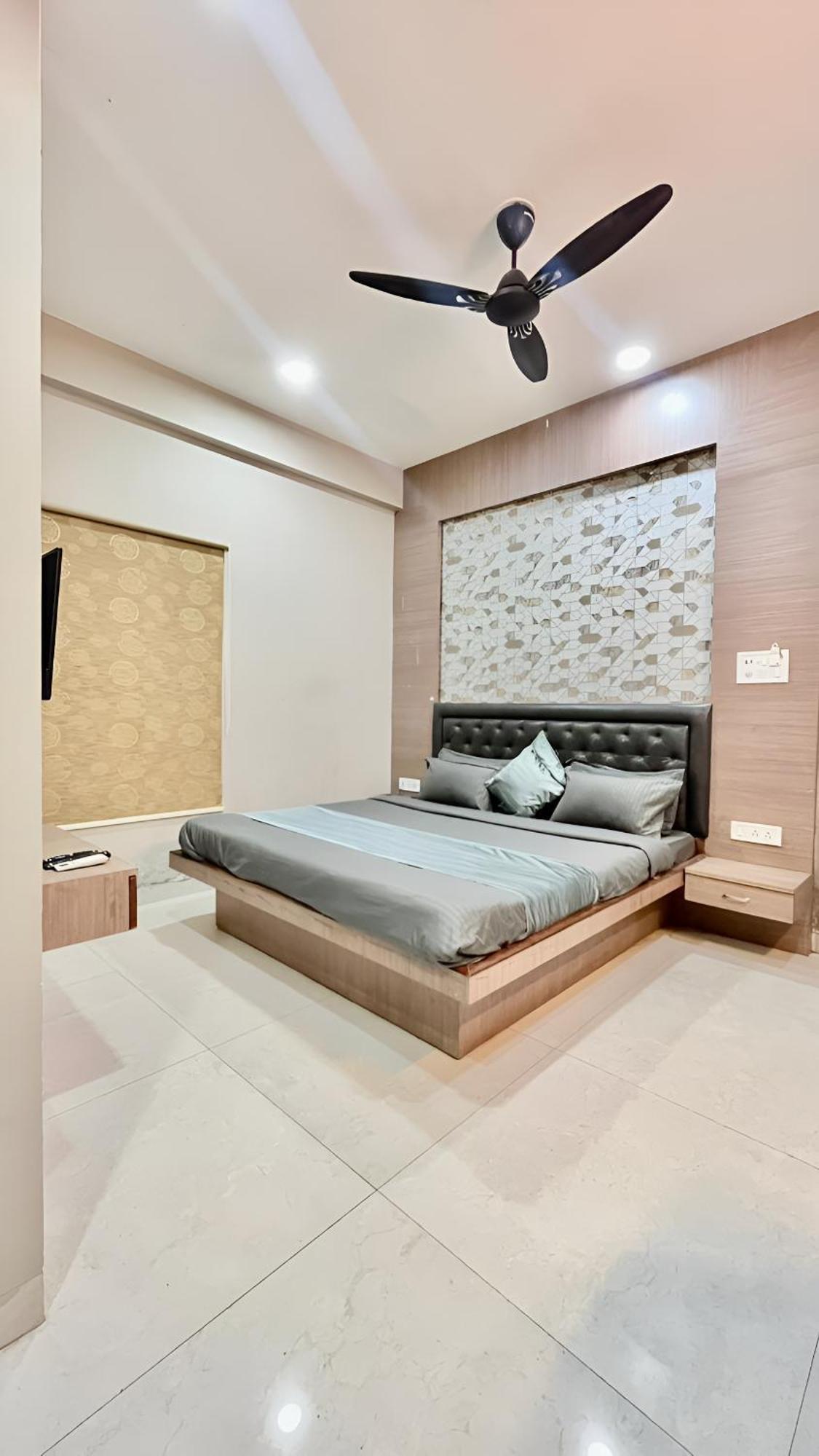 Hotel Evanka อินดอร์ ภายนอก รูปภาพ